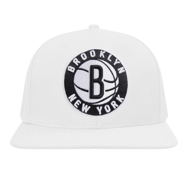 PRO STANDARD BROOKLYN NETS LOGO SNAPBACK HAT