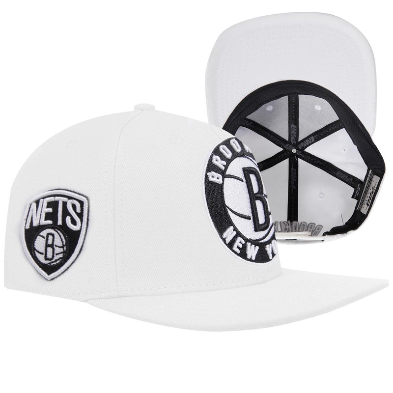 PRO STANDARD BROOKLYN NETS LOGO SNAPBACK HAT