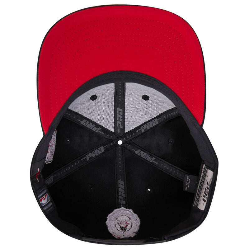 PRO STANDARD CHICAGO BULLS CREST EMBLEM WORDMARK WOOL SNAPBACK HAT