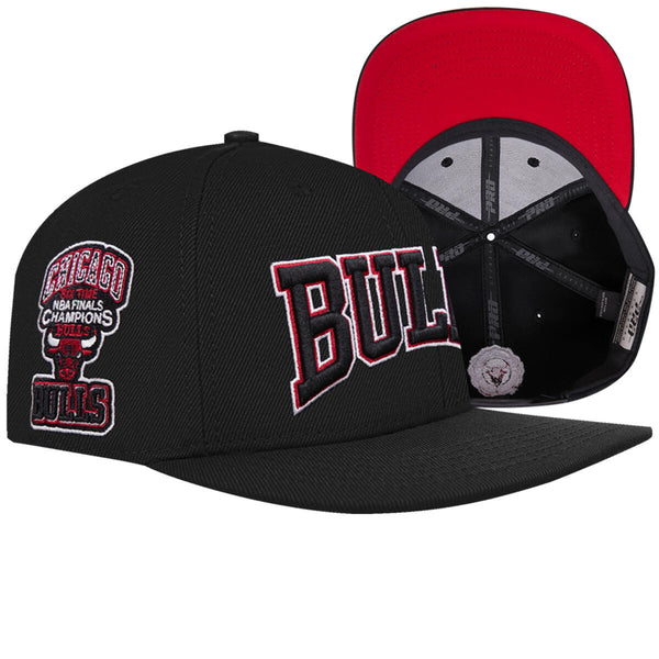 PRO STANDARD CHICAGO BULLS CREST EMBLEM WORDMARK WOOL SNAPBACK HAT