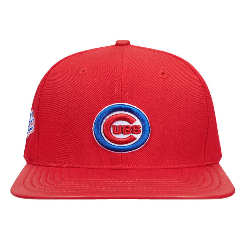 PRO STANDARD RED CHICAGO CUBS SCRIPT TAIL WOOL STRAPBACK